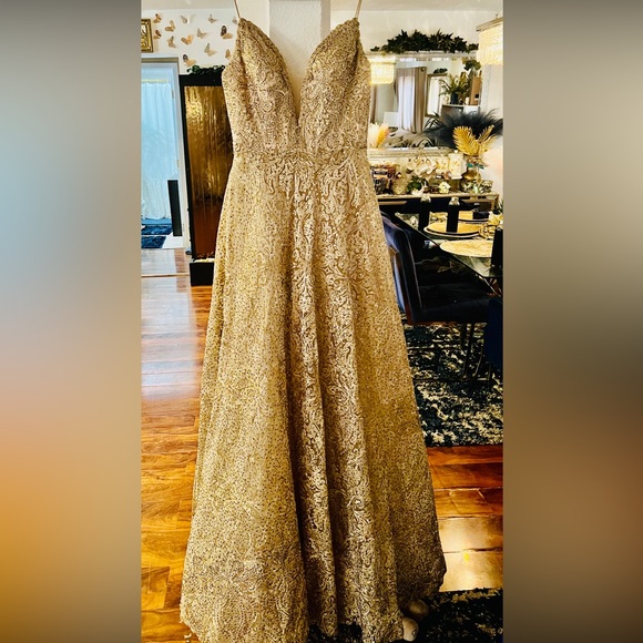 NEW Tarik Ediz style 93688 Gold w/ Rhinestones - Picture 8 of 8